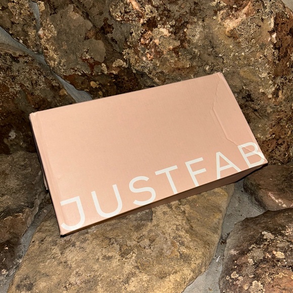 BRAND NEW NEVER WORN!!!Emma Clear Embellished Pump. Perfect wedding/ event shoes - Picture 12 of 15